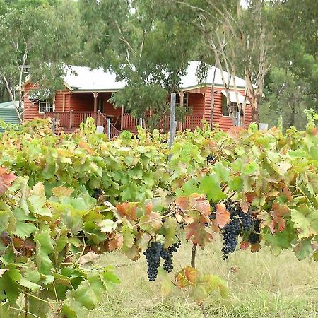 Fergies Hill Spa Cottage @ Granite Ridge Wines Ballandean Extérieur photo